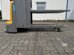 Jungheinrich EJC112z