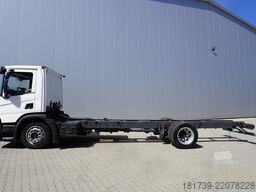 SCANIA P280 4×2 / 140 tho. km / Chassis 735 cm