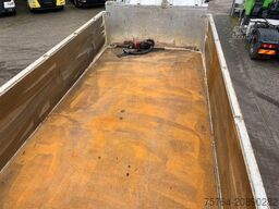 MERCEDES-BENZ 3351 Arocs/ABNEHMBARER Kran/Kipper/Bordmatik/6x6