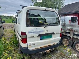Toyota Hiace 4WD Van