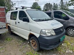 Toyota Hiace 4WD Van