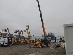 JCB 535-140 with forks and loading bucket