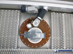 Renault Premium 270.19 4x2 fuel tank 13.3 m3 / 4 comp