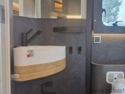 HYMER/ERIBA Venture S AUTOMATIK, AHK, SCHLAFDACH