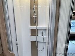 BÜRSTNER Lyseo TD 684 G Harmony Line (25) Maxi 180 PS Aut