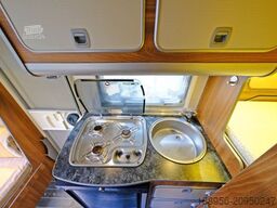 WESTFALIA West Van/Festbett/AHK/Markise/Panoramafenster