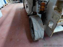 JLG 3246ES
