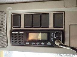 Volvo FM 420 euro 5  17M3 box, Rockinger, 70 % tyres,...