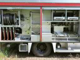 MERCEDES-BENZ 1124 F Feuerwehr LF 16/16 Pumpe Tank Haspel