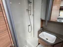 WEINSBERG CaraCompact 600 MEG Pepper  Mj 26, Auto,  uvm