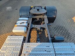 MERCEDES-BENZ Actros 1843