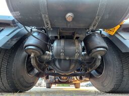 MERCEDES-BENZ Actros 1843