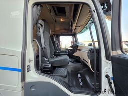 MERCEDES-BENZ Actros 1843