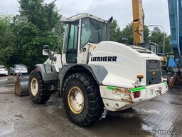 Liebherr L 524