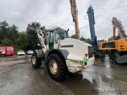 Liebherr L 524