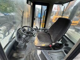 Liebherr L 524