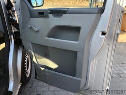 Volkswagen T5 Kombi