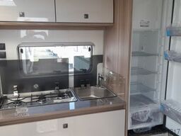 Fendt Tendenza 465 SFB 1800kg Dekopaket TV Halter