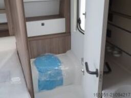 Fendt Tendenza 465 SFB 1800kg Dekopaket TV Halter