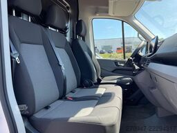 VOLKSWAGEN Crafter Kasten 35 L4H3 AHK RFK äden