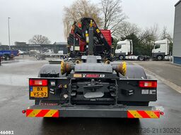 Volvo FM 330 6x4 Hiab 11 Tonmeter laadkraan Just 27.8...