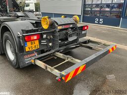 Volvo FM 330 6x4 Hiab 11 Tonmeter laadkraan Just 27.8...