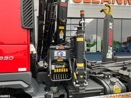 Volvo FM 330 6x4 Hiab 11 Tonmeter laadkraan Just 27.8...