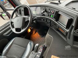 Volvo FM 330 6x4 Hiab 11 Tonmeter laadkraan Just 27.8...