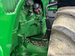 John Deere 8120