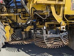 Ropa TIGER V8-3 beet harvester / 6000 MTH