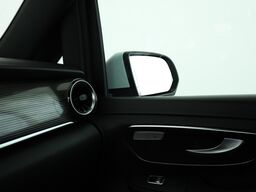 Mercedes-Benz V-Klasse V 250 d 4M EDITION Lang ACC AHK AUT LED