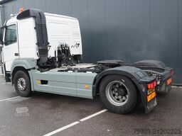 Volvo FM 370 ADR tractor unit