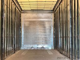 SCHMITZ CARGOBULL SCB*S3T MegaTrailer Curtainsider Edscha