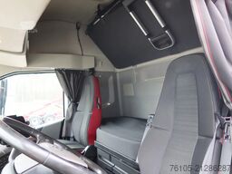 Volvo FH 4x2 bed 2x Holland Truck