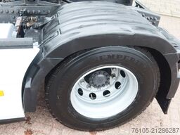 Volvo FH 4x2 bed 2x Holland Truck