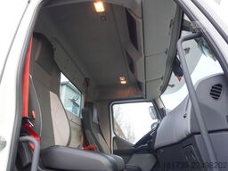 Renault C280 DTI 8/ FASSI crane F135A.22/ 8units