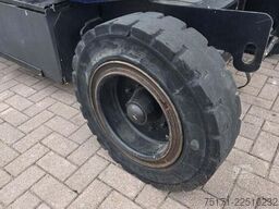 Grove AMZ51E Electric, 4x2 Drive, 15.5m Working Height,