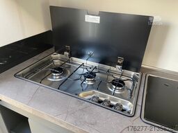 Hobby De Luxe 400 SFE