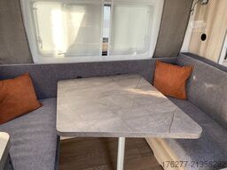 Hobby De Luxe 400 SFE