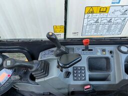 Ghetti Veicoli Commerciali e Industriali Ghetti Veicoli Commerciali e Industriali Ghetti Veicoli Commerciali e Industriali