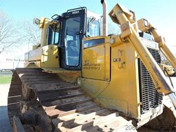 CATERPILLAR D6T