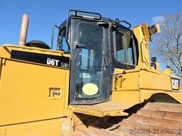 CATERPILLAR D6T