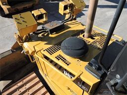 CATERPILLAR D6T