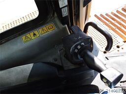CATERPILLAR D6T