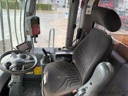 Liebherr L586 2plus2