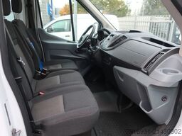 FORD Transit 1. Hand / Rampe / 9 Sitzer / FN: 46