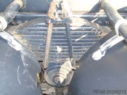 Renault Kerax 520DXI + MANUAL + SPRING + 8X4