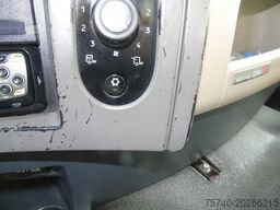Renault Kerax 520DXI + MANUAL + SPRING + 8X4