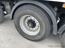 H.T.F HZO 42 / Thermo King SLXe 300 / Stuuras / Loadl...