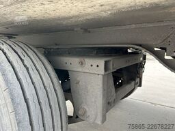 H.T.F HZO 42 / Thermo King SLXe 300 / Stuuras / Loadl...